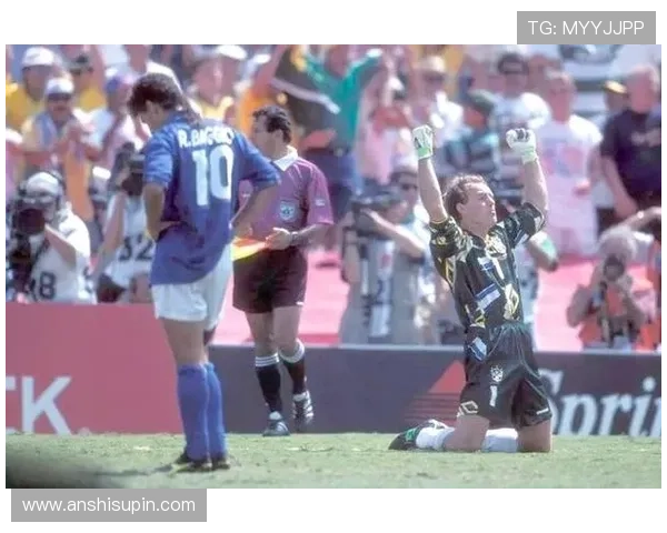 2012年退役足球明星的辉煌历程与传奇故事回顾